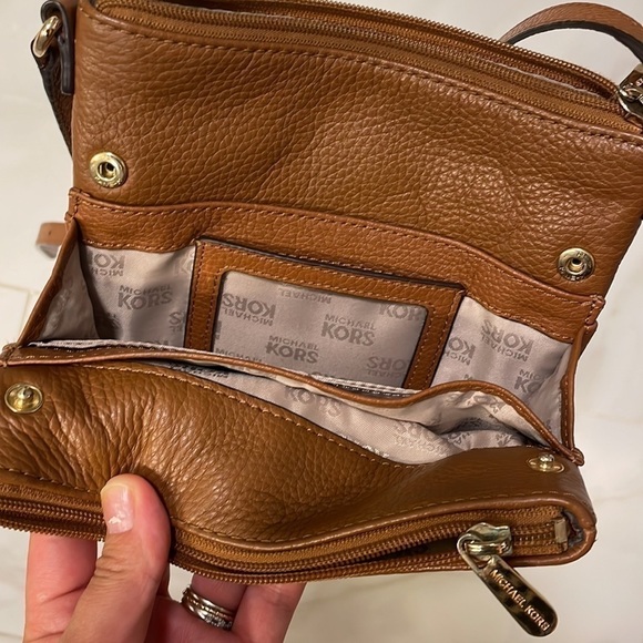 Michael Kors Brown Crossbody Bag with Gold Details - Picture 6 of 11